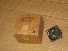 NOS Rare Vintage Aircraft Airplane Oil Pressure Gauge, US Gauge AW-1 7/8-14-CZ2