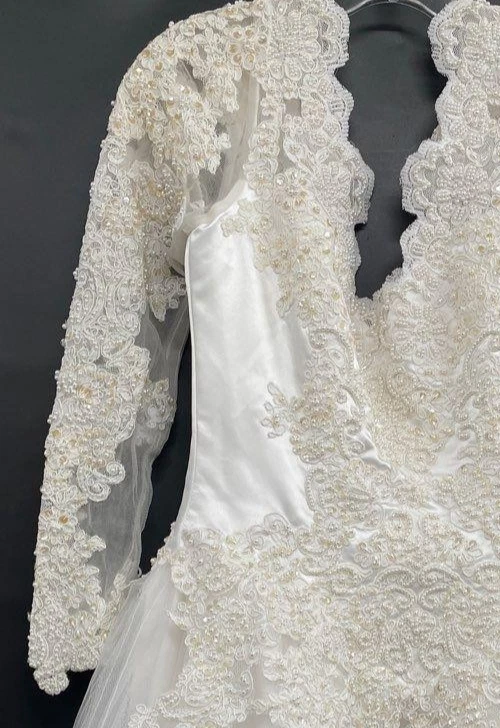 Vintage 80's-90's White Long Sleeve Wedding Dress Ball Gown Pearls Sequins Sz 12 - Image 3 of 4