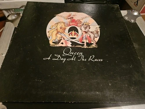 Vintage QUEEN "A Day At The Races" Vinyl LP