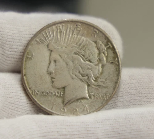1924 S US Peace Silver Dollar $1 XF (Cleaned)