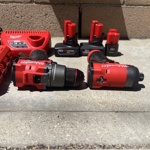 Milwaukee M12 Impact Driver And Drill Lot - Picture 6 of 11