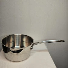 Cuisinart 2 Qt Stainless Steel Sauce Pan Model No. 719-18P Quality Cookware