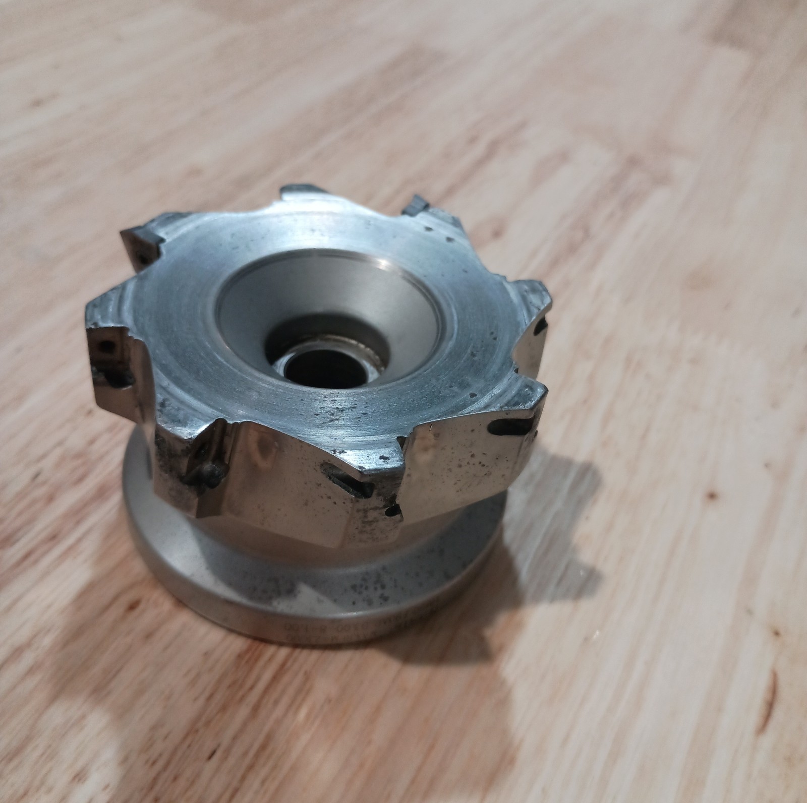 ISCAR HM90 F90AP D3.00-8-1.00 90° indexable face mill / square-shoulder mill