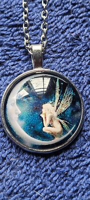 New Fairy Moon  Necklace ''Silver Tone'' Collectible Decorative Pretty Nice    