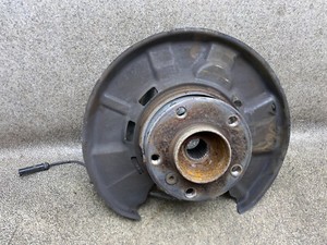 Achsschenkel hinten rechts Radlager 155Tkm BMW 3er F30 316D 13.1894.073