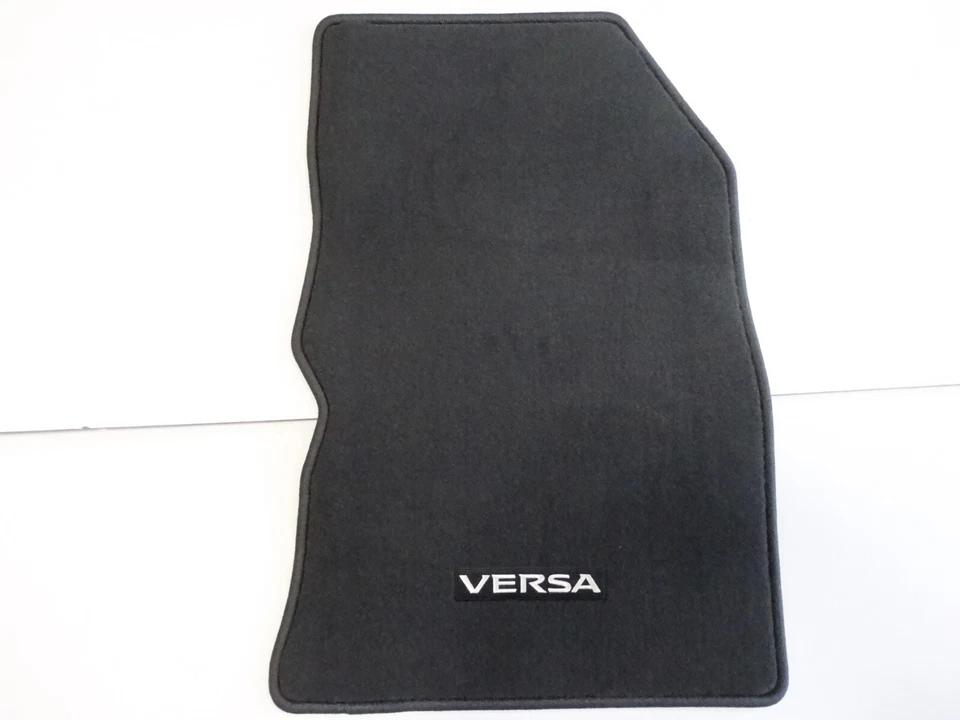 Genuine NISSAN VERSA NOTE Carpet Floor Mats Black Genuine 4 pc. 999E244100 - Image 3 of 4