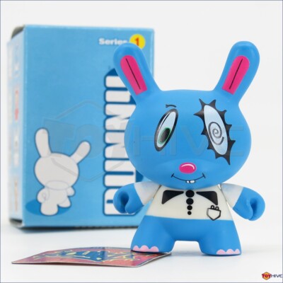 Kidrobot Dunny series 1 2004 Untitled by Quik 3-inch vinyl figure