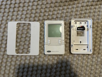 Carrier Infinity SYSTXCCUID01 Digital Programmable Thermostat READ