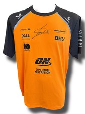 LANDO NORRIS SIGNED MCLAREN CASTORE FORMULA 1 T-SHIRT (ACG CERT AG16985)