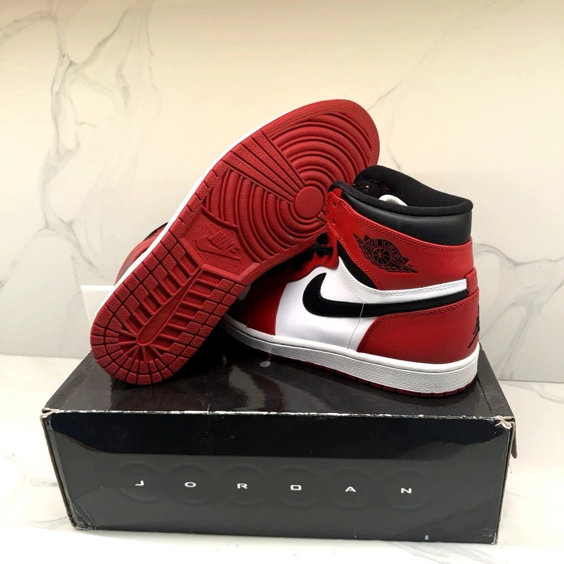 Jordan 1 Retro High Chicago 2013 for Sale | Authenticity