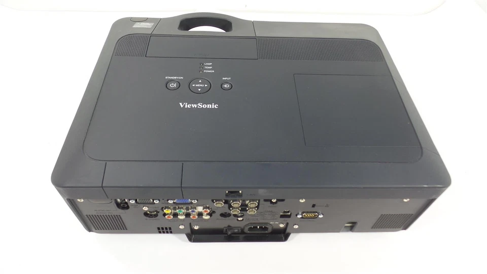 ViewSonic PJ1173 Large Venue Projetor - 5000 Lumens - Lamp Timer : 1080 Hours - Image 2 of 4