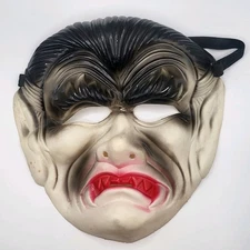 Dolgen Dracula Mask