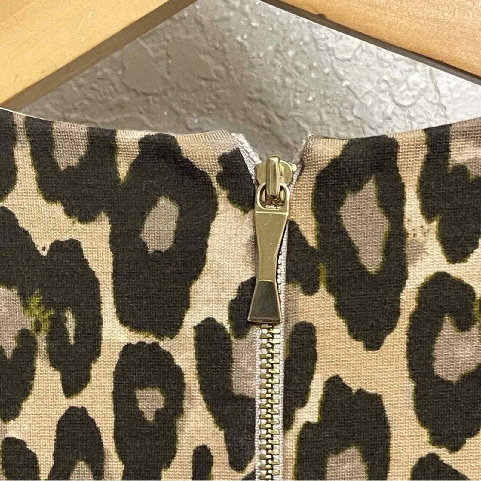 Abito Kate Spade leopardo stampa animale aderente e manica ad aletta svasata taglia 0
