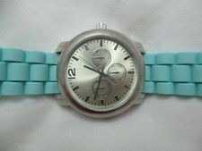 Analog Wristwatch Blue Buckle Band Round Silver Tone Face Stylish