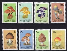 Vietnam 1983 compl. Mushroom set Michel #1371-1378 MNH