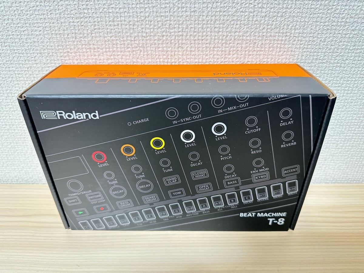 ROLAND Aira Compact T-8 Beat Machine Portable Drum Machine Bass