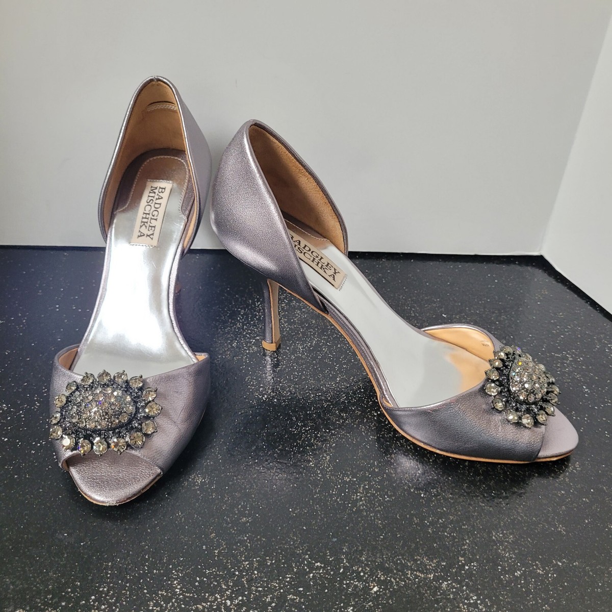 Badgley Mischka Lacie Pump Size