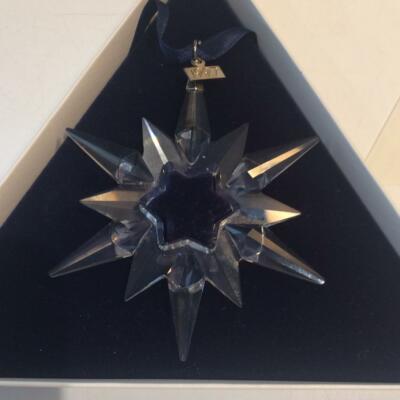 SWAROVSKI CRYSTAL 1997 CHRISTMAS TREE ORNAMENT MINT IN BOX +