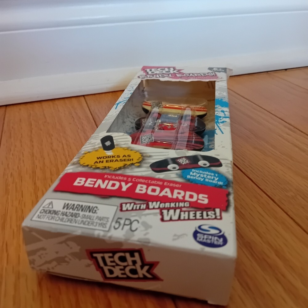 Tech Deck Bendy Boards Rubberized Fingerboards Skateboard Erasers 4
