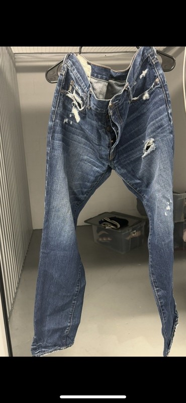 Abercrombie Fitch Men Straight Leg Destructive Wash Jeans W36 L32