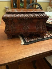 Mahogany Tea Caddy Box, 8”H x 12”L x 6.5”D, Excellent Condition