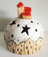 Halbkugel beleuchtet  Weihnachtsdeko mit Kirche (batteriebetrieben) -Ton Kugel