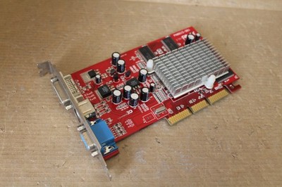 ATI RADEON 9250 128MB AGP DDR D-SUB DVI-I TV-Out  PN8915-981 Grafikkarte