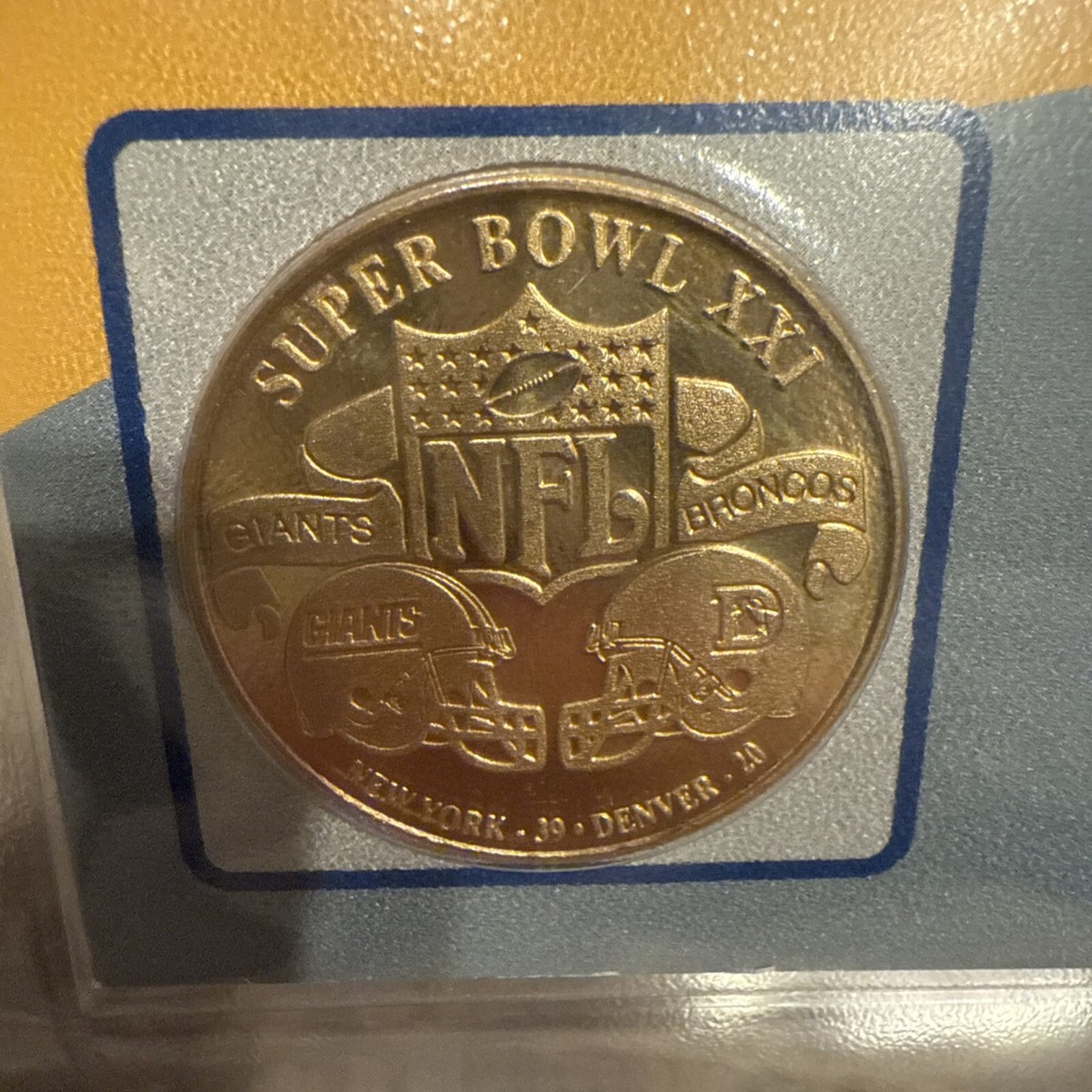 Danbury Mint NFL Super Bowl XXI Flip Coin With Card Giants/Broncos