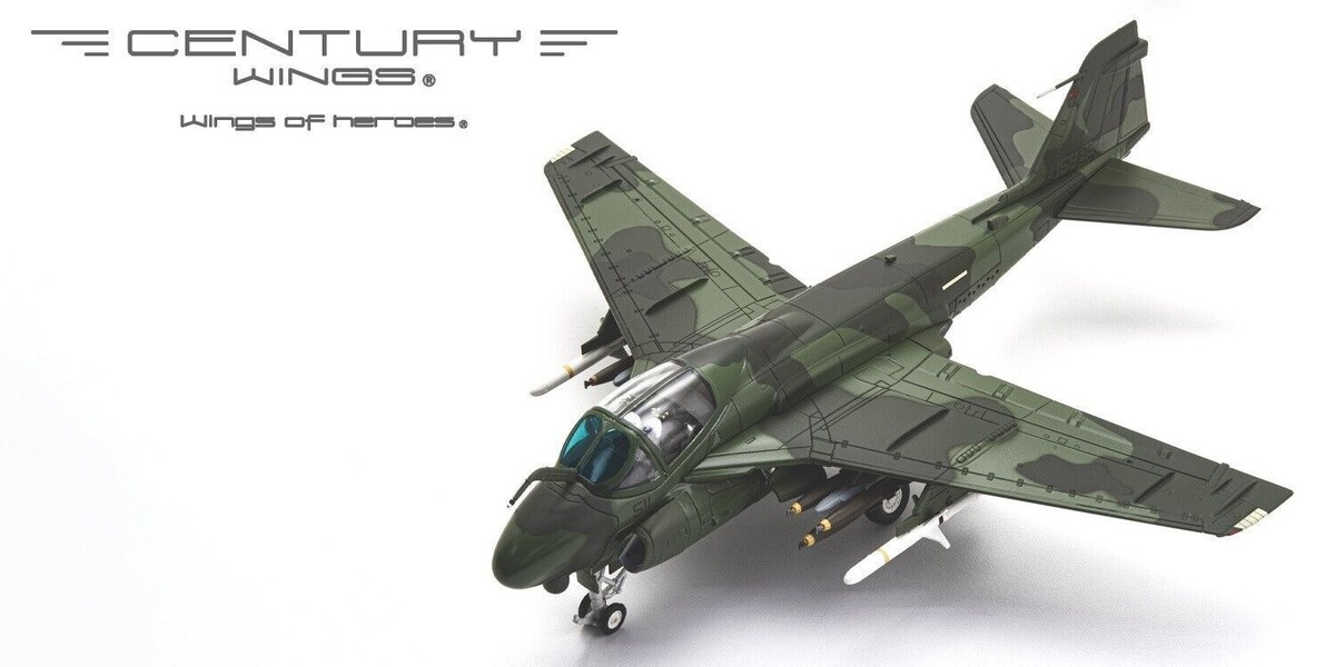 Century Wings CW001648 Grumman A-6E Intruder US Navy VA-165