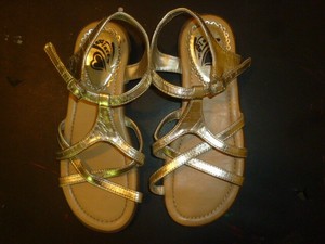 gold sandals size 3