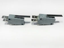 487189706 (2 PIECES) TD DRYER DOOR-NARROW STRIKER SWITCH 189706