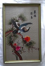 QUADRO CINESE CON RICAMO  SU SETA EPOCA 1950 CON CORNICE ORIGINALE -732