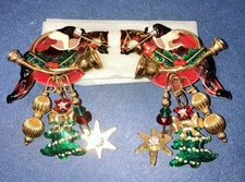 LUNCH AT THE RITZ Christmas Tree Derby Hunter Horse Enamel Crystal Clip Earrings