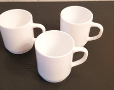 3 ARCOPAL FRANCE Becher mit Henkel WEISS, H. 9 cm, 0,25 Ltr., neuwertig!