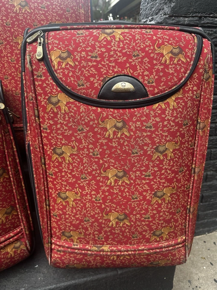 American Flyer 3pc Luggage Set ELEPHANT PRINT Nesting Red - Image 4 of 4