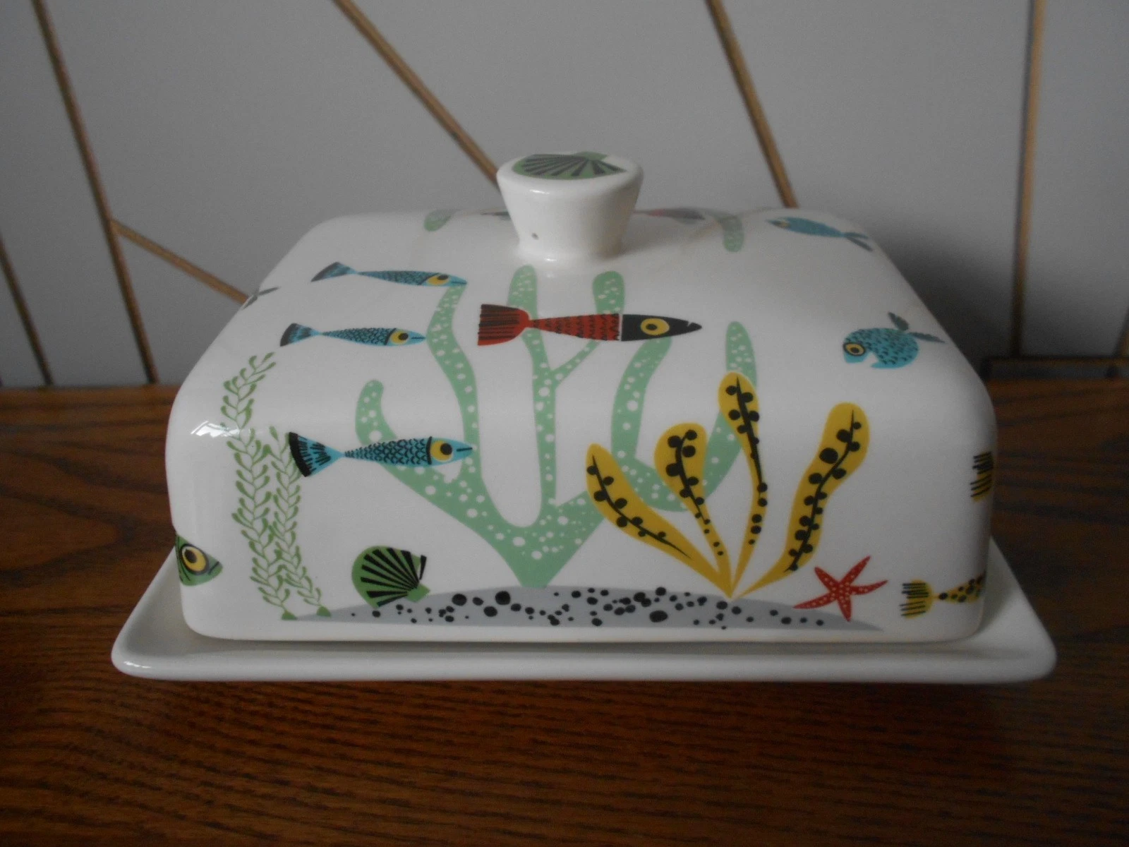 FISH PATTERN covered butter dish HANNAH TURNER ceramic, no box. tray & lid