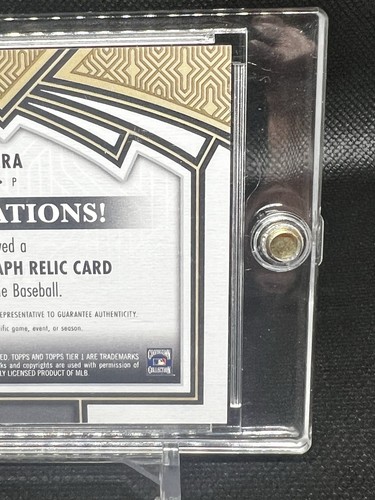 2023 Topps Tier One Mariano Rivera Jersey Auto /30!! - Picture 5 of 6