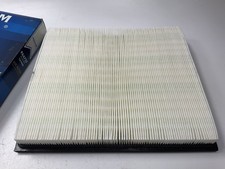 Premium Guard PA4727 Engine Air Filter