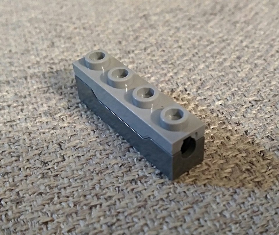 30 LEGO 1x4 Spring Projectile Shooters & 60 Translucent Red Arrows ...