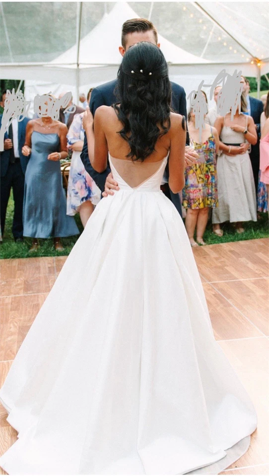 Vestido de novia RIVINI | Seda Mikado Línea A | Talla 2 | Usado una vez | Venta al por menor $8,100 Foto 2 de 4