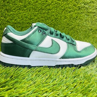 Nike Dunk Low Womens Size 6 Green White Athletic Running Walking Shoes Sneakers