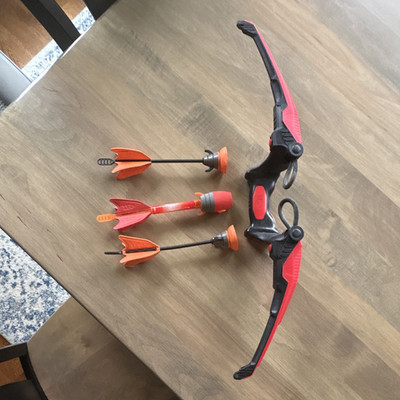 Zing Air Hunterz Firetek Bow and Arrow Set Red Black with 3 Arrows