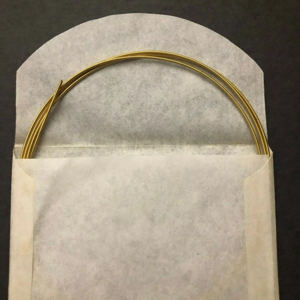 Vintage Ernie Ball Earthwood 80/20 Bronze Silk & Steel .046 Guitar String - Image 3 of 3