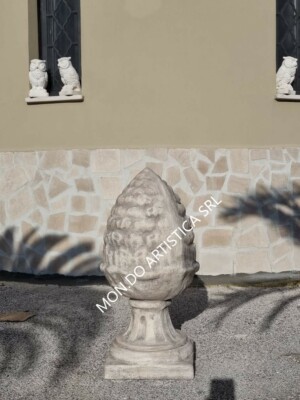 Coppia di vasi a cratere da giardino in cemento bianco e polvere di
