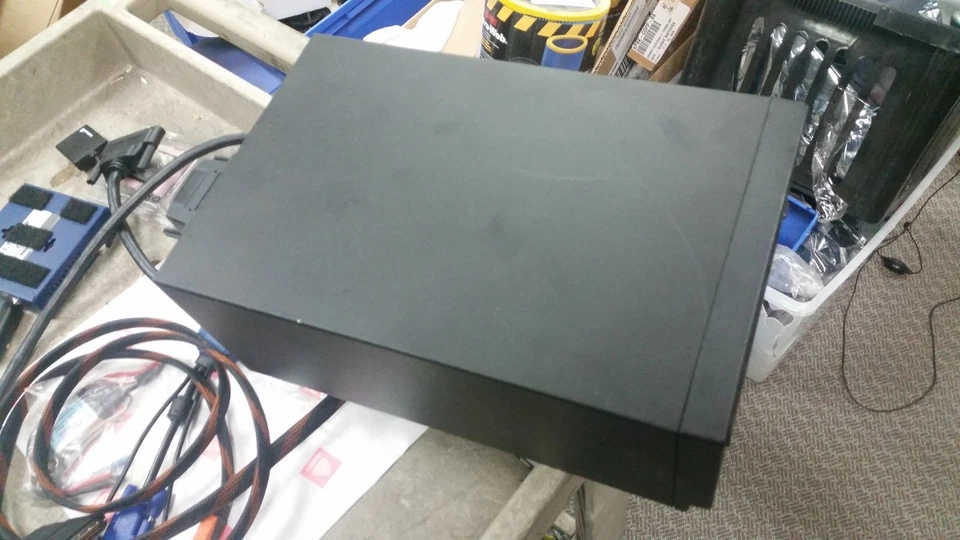 Quantum Ultrium LTO 2 Tape Drive CL1002 160 SCSI 200/400GB Desktop TE3200-811 - Image 2 of 4