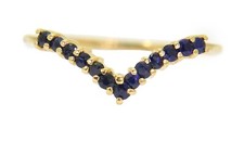 Pretty Sapphire Wishbone 18ct Yellow Gold ring size N ~ 6 3/4