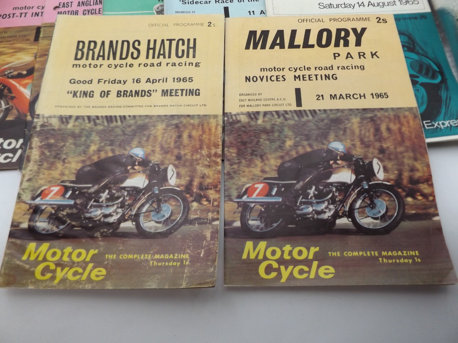 JOB LOT COLLECTION OF 20 MOTORCYCLE RACING PROGRAMMES 1963 to 1967 MIXED TRACKS