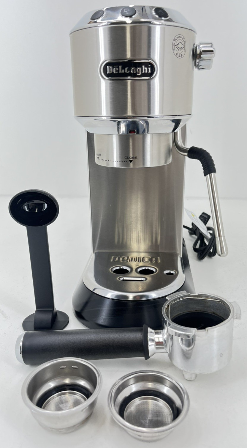 Delonghi Dedica Arte Pump Espresso Machine - EC885M