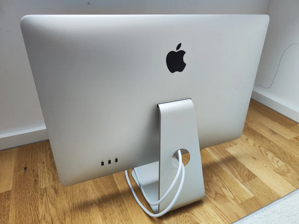 Apple Cinema Display 24" - A1267 - Bild 3 von 4