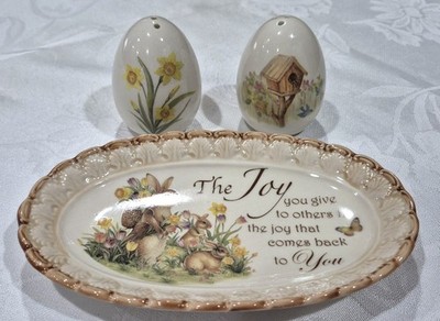 Cracker Barrel Easter Traditions Egg Shape Salt & Pepper  Shakers & Butter Dish